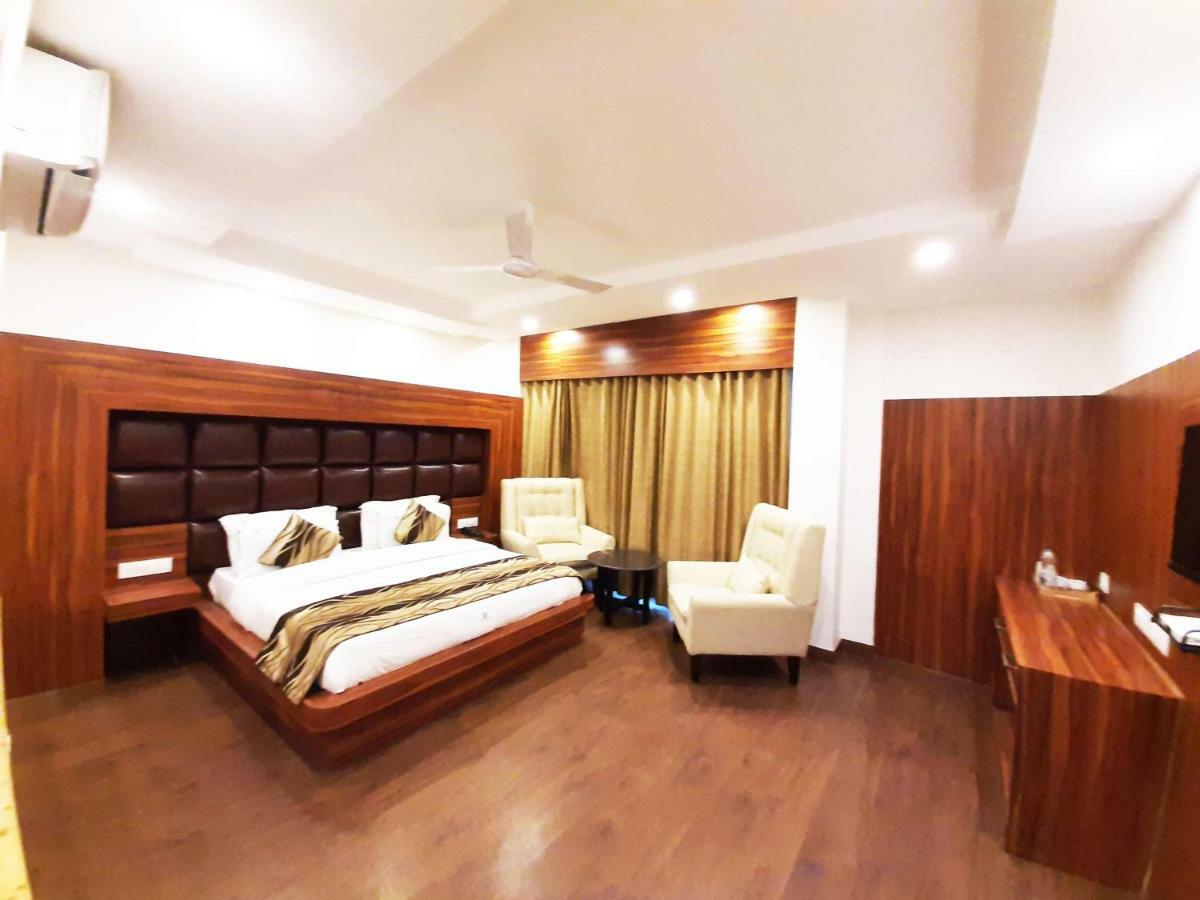 Hotel Trinity Heights ماكليود غانج المظهر الخارجي الصورة